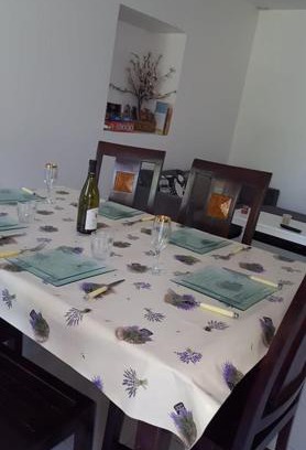 Sablet House | Gîte O'Cigales