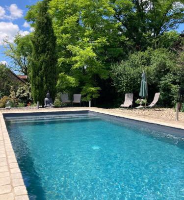 Brouchaud House | Gîte & piscine de L'Eveil des Sens