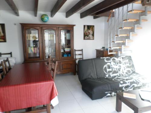 Montournais House | Gîte Puy Morin