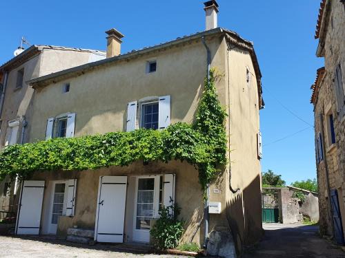 Grospierres House | Gîte Saint Prix