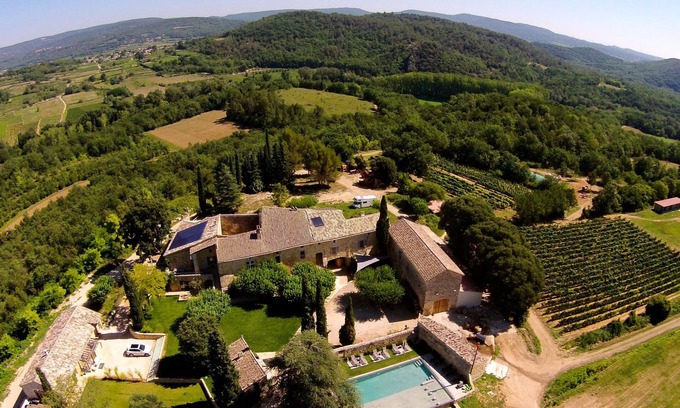 Verfeuil Apartment | Gîte Sartre - charming gîte for 4 to 6 people on a large wine estate