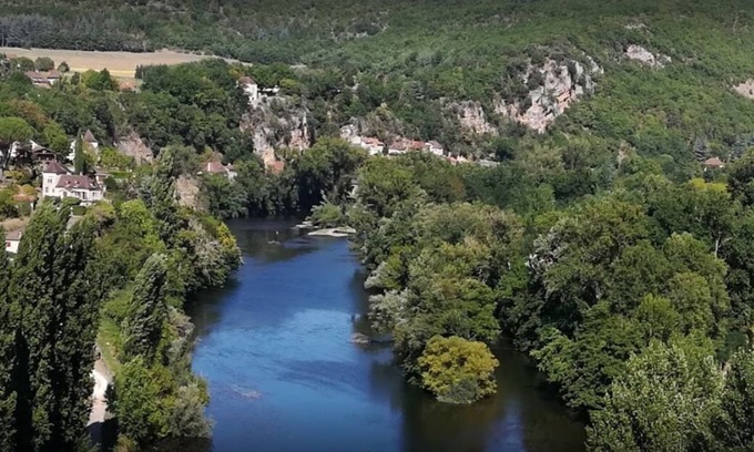 Tour-de-Faure House | Gîte St Cirq Lapopie, breathtaking view, swimming pool.