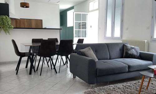 Sully-sur-Loire Apartment | Gîte T3 Cœur de ville