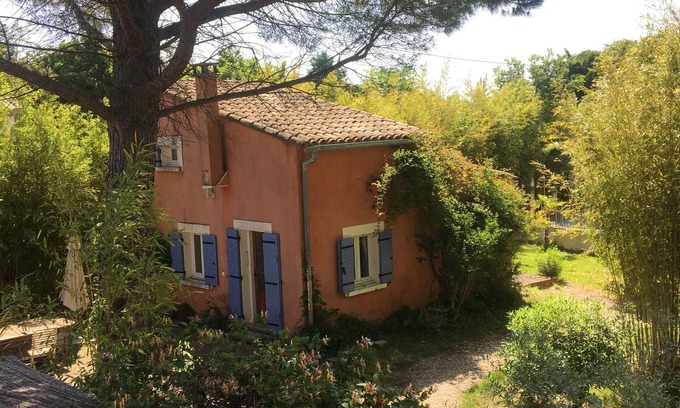 Loriol-du-Comtat House | Gîte Vélo Avec Piscine Proche du Mont Ventoux et de la Via Venaissia