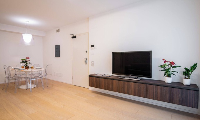 Historic Centre Apartment | G24 Europa Apartment