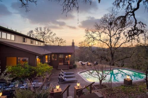 Santa Rosa House | Gable by AvantStay Beautiful 3.5 Acre Oasis w Gorgeous Views Pool Hot Tub
