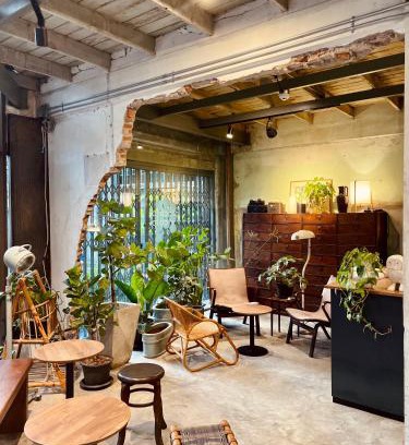 Thanon Phetchaburi Hotel | GalileOasis Boutique Hotel