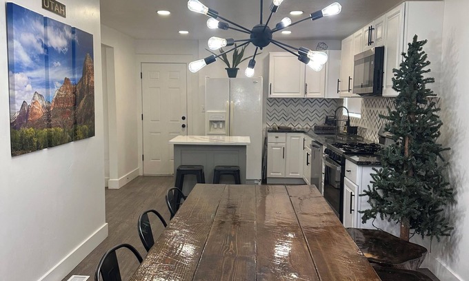 Hillcrest House | Game Day lodge great for tailgating, near BYU!