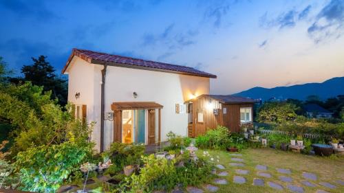 Ganghwa House | Ganghwado Elinhuvert Pension