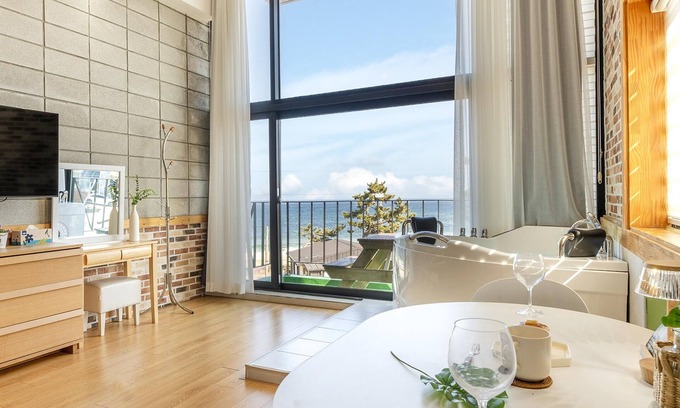 Gangneung House | Gangneung Jd38 spa Pension