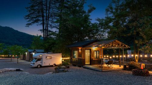 Seorak House | Gapyeong Yumyeongsan Gomone pet Camping