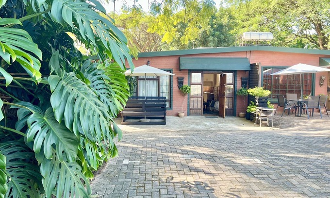 Nelspruit House | Garden Apartment close to Kruger - LoerieRoep Unit 3