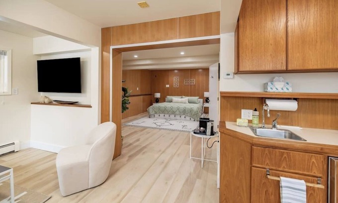 Turnagain Apartment | Garden Level Getaway
