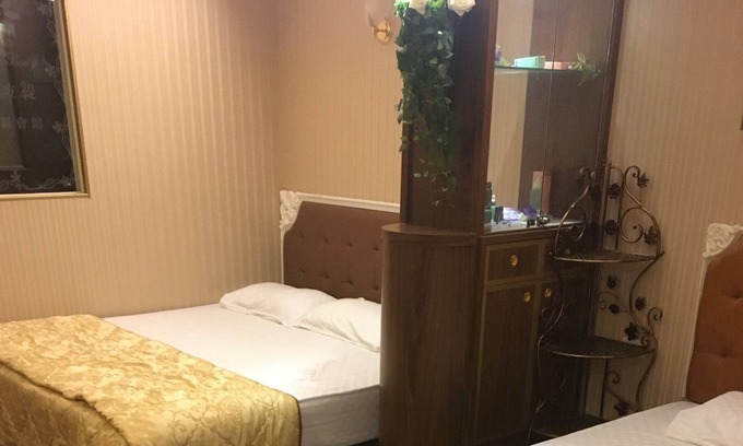West Central District House | Garden night market tainan city 8 & half b&b