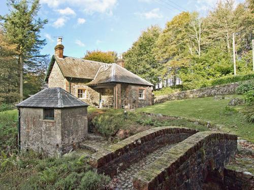 Castle Douglas House | Gardener's Cottage-Uxt