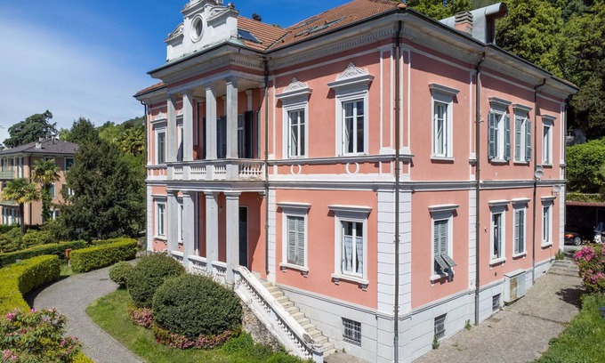 Pallanza Apartment | Gardenia by Interhome