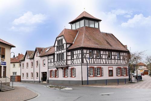 Dudenhofen Hotel | Garni-Hotel Goldenes Lamm