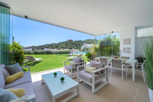 Ojen Apartment | Garten Appartment in La Floresta - La Mairena