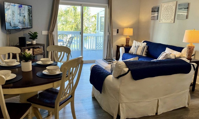 Port St. Joe House | Gated Resort on CSB, 2 pools & Ez walk to beach. Beach chairs and cart included!