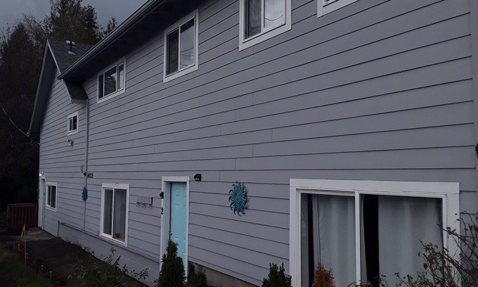 Sandy Apartment | Gateway to Mt Hood in Downtown Sandy