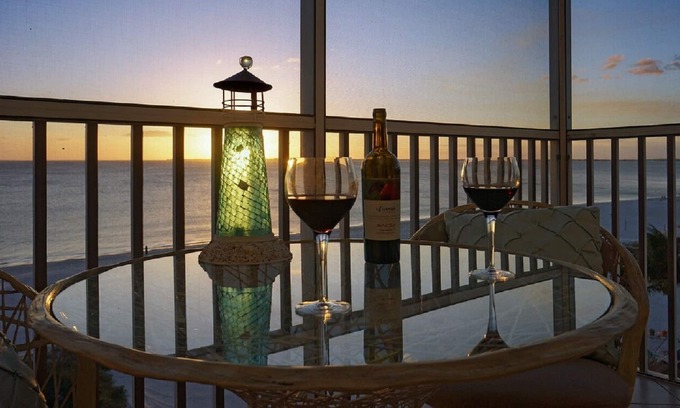 Fort Myers Beach Condo | Gateway villas, north end,fab views, easy on/off bridge,WALK TO MARGARITAVILLE
