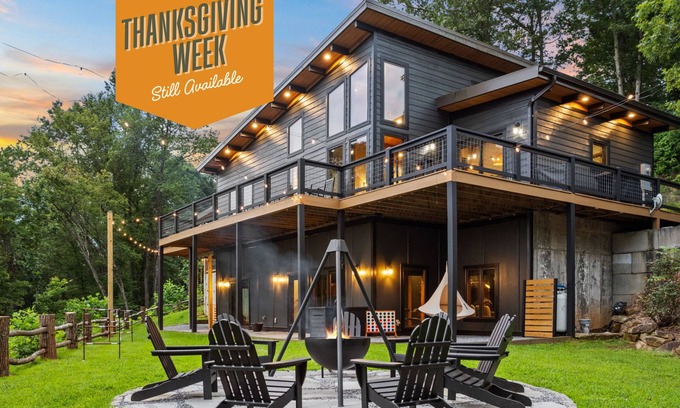 Bryson City Cabin | Gather for the Holidays! Mountain Views, Hot Tub, Family Game Room, & More