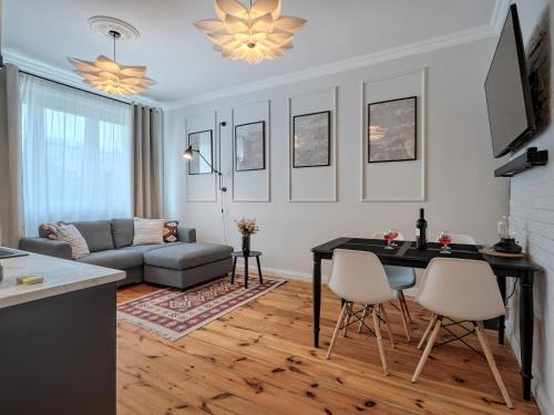 Wzgorze Swietego Maksymiliana Apartment | Gdynia Downtown - Top Location, Balcony - by Rentujemy