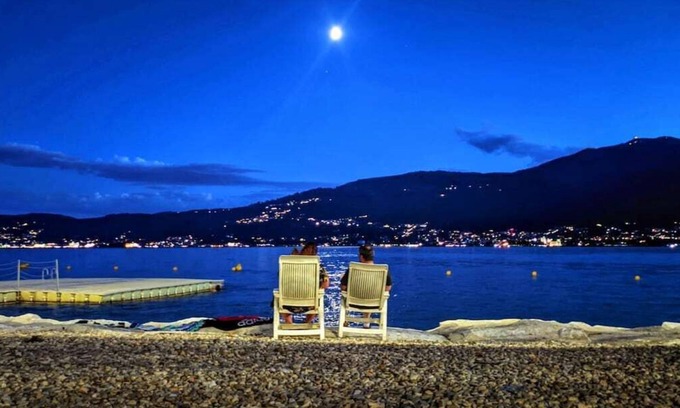 Pallanza Apartment | Gelsomino 2 apartment with garden in Verbania
