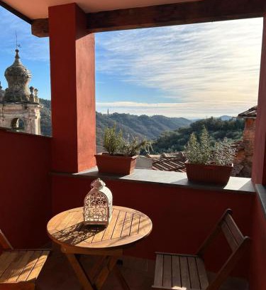 Pianavia Apartment | Gelsomino in Collina