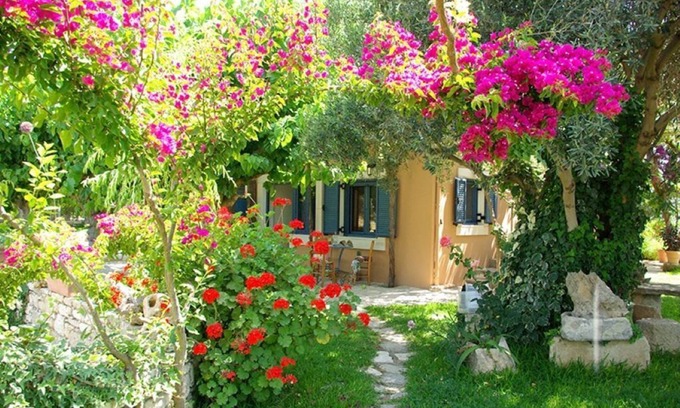 Faistos House | Gemütliche Ferienwohnung im Gartenparadies in Meeresnähe