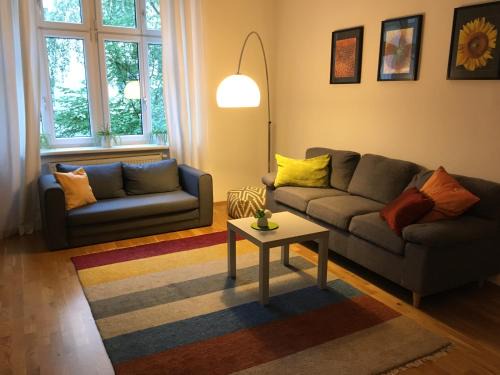 Wieden Apartment | Gemütliche ruhige Altbauwohnung Nähe Hauptbahnhof und City