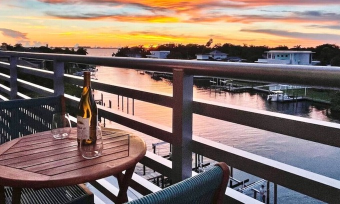 North Trail Apartment | Gem of Sarasota Florida near downtown Sarasota