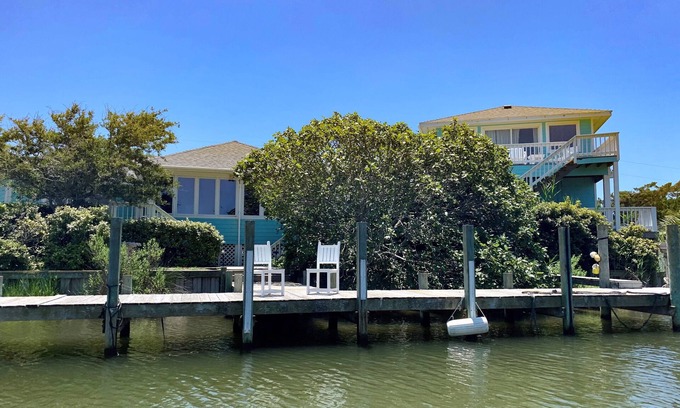 Ocracoke House | Gemini: Canalfront, pool, main house and guest cottage, private dock.