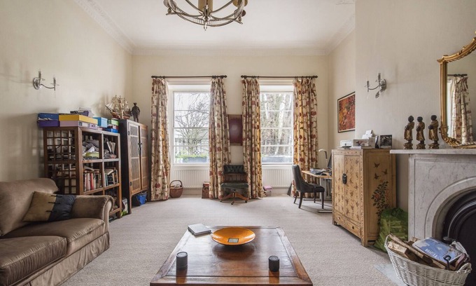 Bath House | Georgian Mansion Central Bath Grade II listed