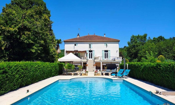 Feugarolles Apartment | Geruime Gîte, Laat u Verrassen in de Lot-et-garonne