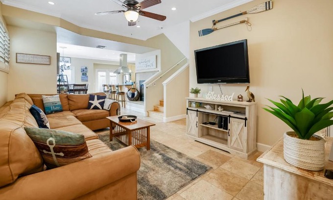 Oceano House | Get A Wave From It All
