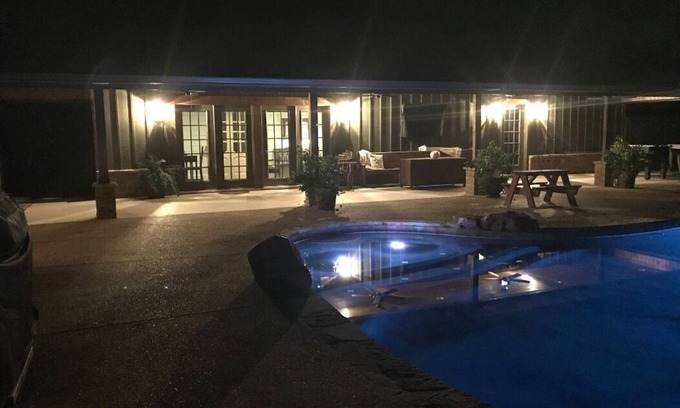 Canton House | GETAWAY!Suite 5@ElKen!$Massage,Breakfast,Relax,Renew