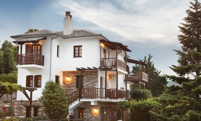 Mouresi Apartment | Giasemi- The patio of Pelion