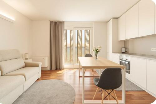 Dergano Apartment | Giax Tower-Spa, Pool, Parking