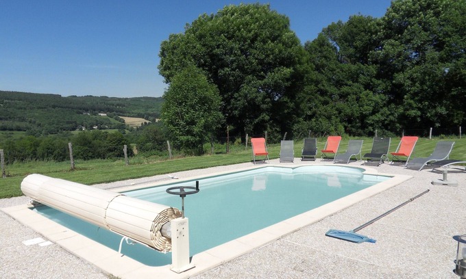 Mazamet House | Gîte 6 pers, with private swimming pool, in the heart of nature