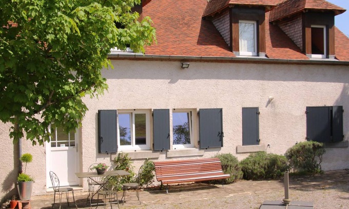 Besson Cottage | Gite Besson, 2 bedrooms, 4 persons