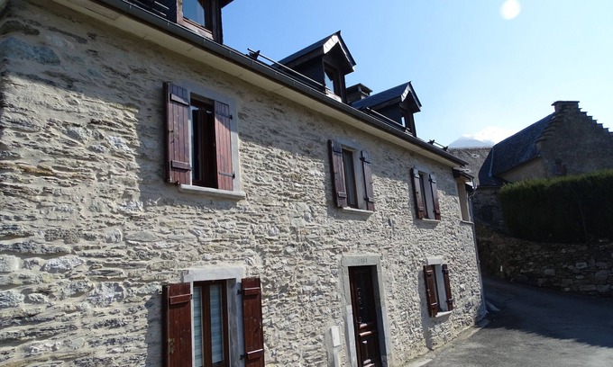 Esquieze-Sere Apartment | Gite du Sardey (ground floor in renovated old house), quiet village 700m