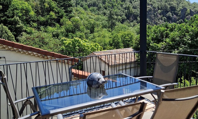 Asperjoc Apartment | Gite Entièrement Neuf, en Pleine Nature, en Bordure de la Rivière