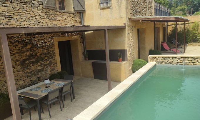 Vers-Pont-du-Gard Other | Gite in renovated Mas provençal with private pool