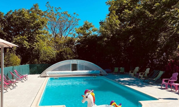 Fargues Cottage | Gîte in the heart of nature, large terrace, with swimming pool