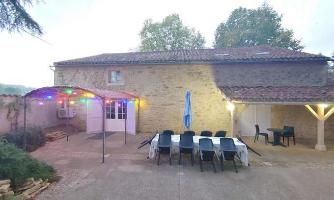 Duravel House | Gîte in the Lot with private indoor swimming pool