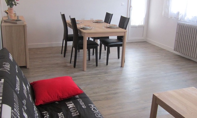Vic-sur-Cere Apartment | Gîte Le Vicois in the heart of the Cantal Massif