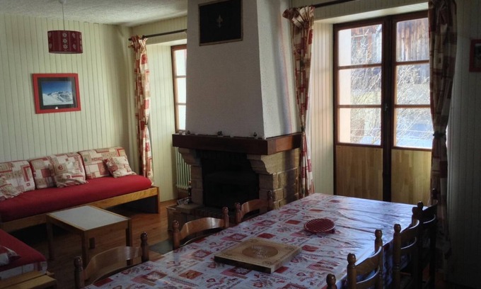 Notre-Dame-du-Pre House | Gite located 7km from the slopes of Montalbert/La Plagne (Paradiski area link with Les Arcs, one of the