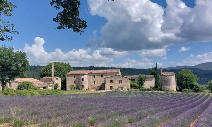 Viens Apartment | GITE PROVENCAL AVEC PISCINE "LE COSY LUBERON"