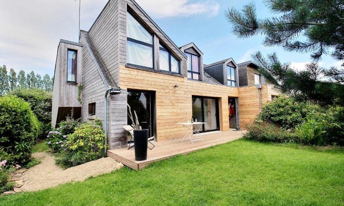 Arradon House | GITE ROSCLEDAN contemporain, 3 chambres idéalement situé